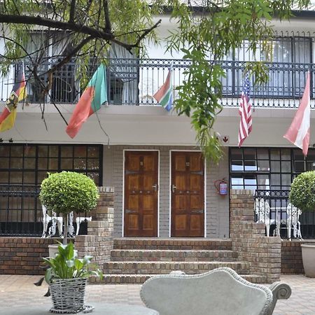 A Knights Rest Guesthouse Pretoria-Noord Exteriör bild