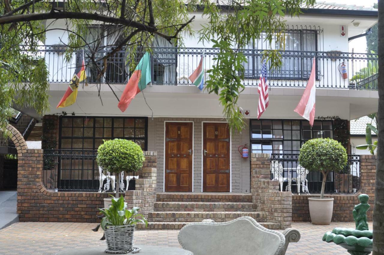 A Knights Rest Guesthouse Pretoria-Noord Exteriör bild
